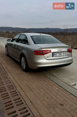 Седан Audi A4 2014 в Тячеве