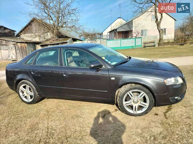 Седан Audi A4 2006 в Щирце