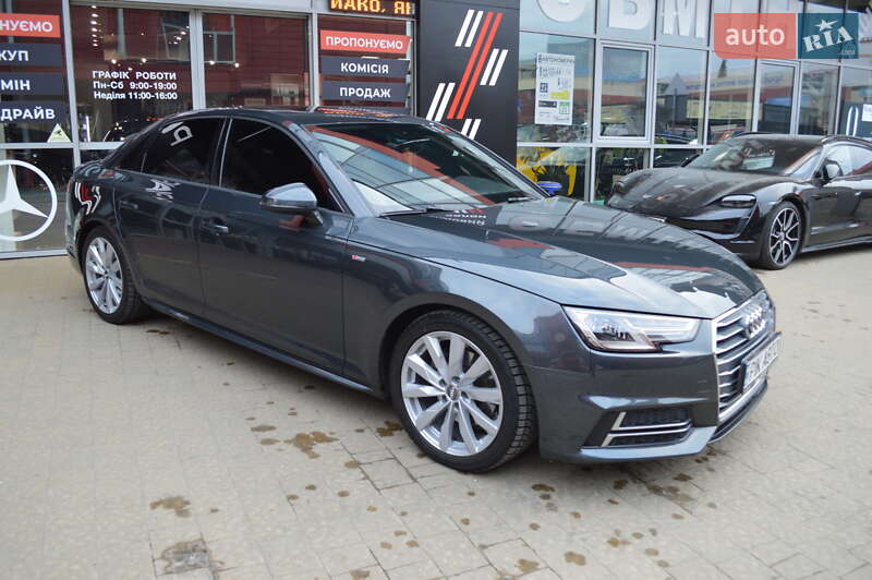 Седан Audi A4 2017 в Львові