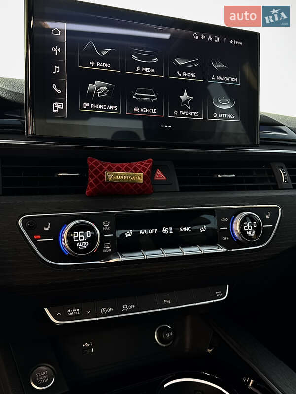 Седан Audi A4 2020 в Одессе
