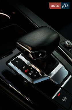 Седан Audi A4 2020 в 