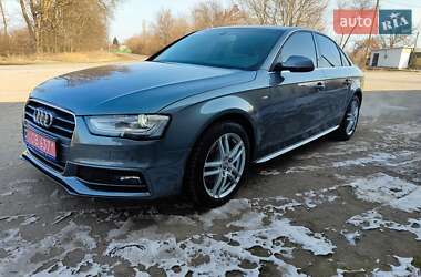 Седан Audi A4 2015 в Покровському