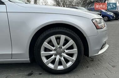 Седан Audi A4 2013 в Киеве