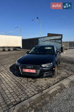 Седан Audi A4 2017 в 
