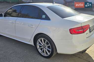 Седан Audi A4 2014 в Івано-Франківську