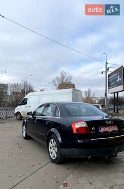 Седан Audi A4 2001 в Ровно