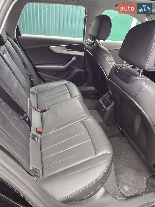 Универсал Audi A4 2017 в Рени