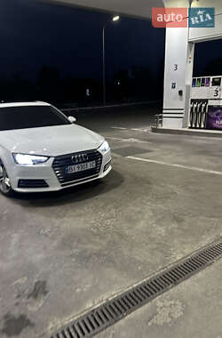 Седан Audi A4 2016 в 