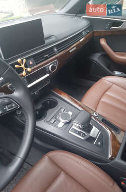 Седан Audi A4 2018 в Ивано-Франковске