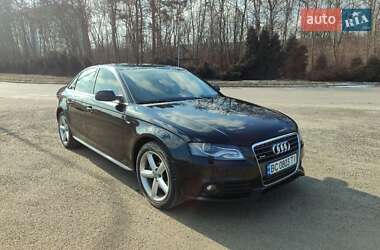 Седан Audi A4 2012 в Львове