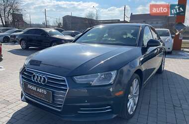 Седан Audi A4 2016 в Львове