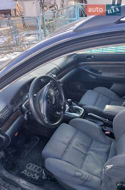 Универсал Audi A4 1996 в 