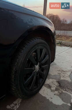 Седан Audi A4 2009 в 