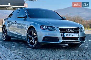 Седан Audi A4 2011 в Иршаве