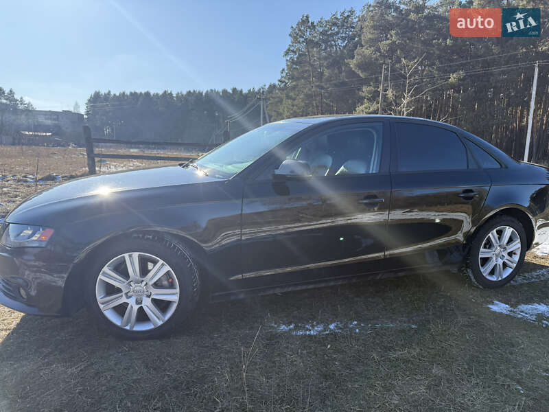 Седан Audi A4 2010 в Славуте