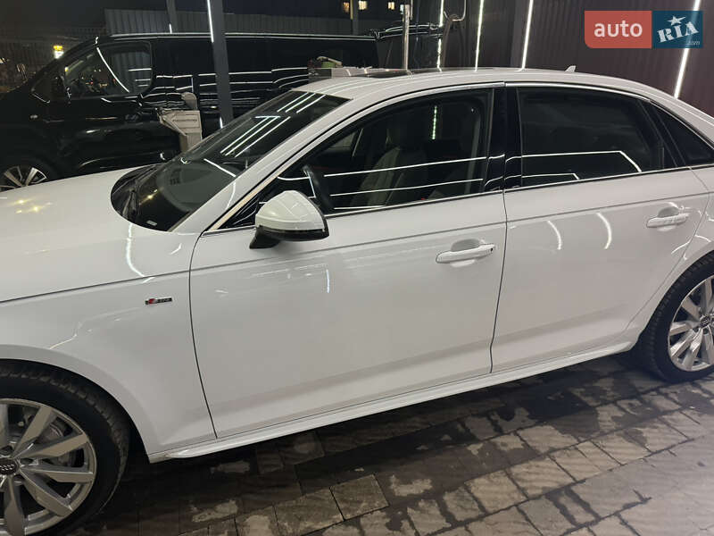 Седан Audi A4 2016 в Ужгороді