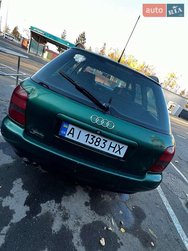 Универсал Audi A4 1996 в Немирове