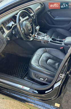 Седан Audi A4 2015 в 