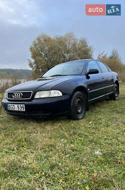 Седан Audi A4 1997 в 