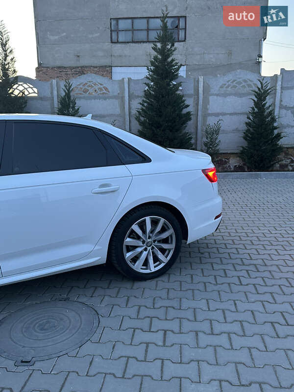 Седан Audi A4 2017 в Могилів-Подільському
