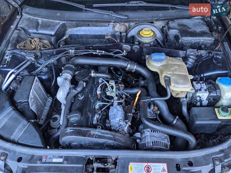 Универсал Audi A4 1997 в Турке