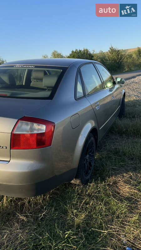 Седан Audi A4 2002 в Черновцах