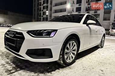 Седан Audi A4 2021 в Киеве