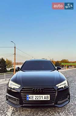 Седан Audi A4 2018 в 