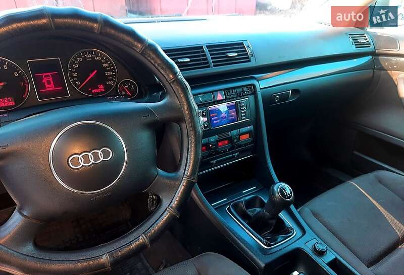 Универсал Audi A4 2004 в Лубнах