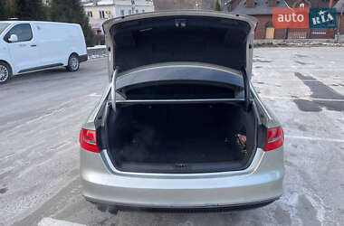 Седан Audi A4 2013 в 