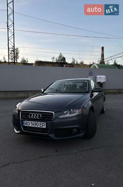 Седан Audi A4 2011 в Сваляве