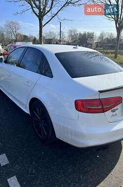 Седан Audi A4 2014 в 