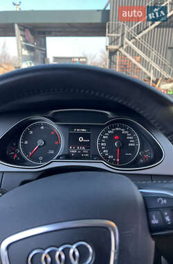 Седан Audi A4 2012 в 