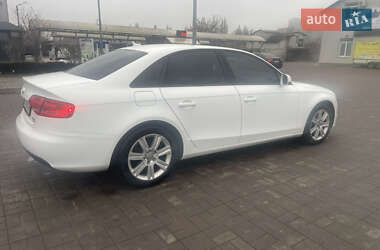 Седан Audi A4 2010 в 