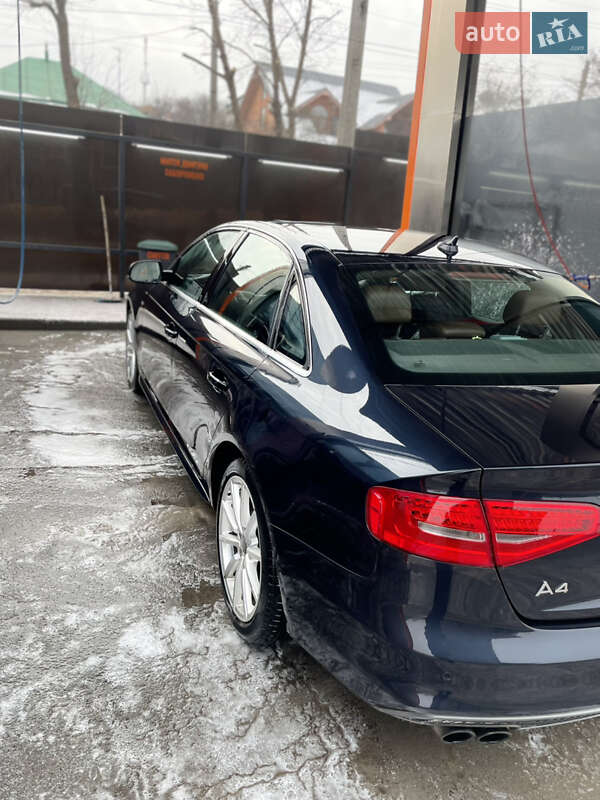 Седан Audi A4 2013 в Харькове