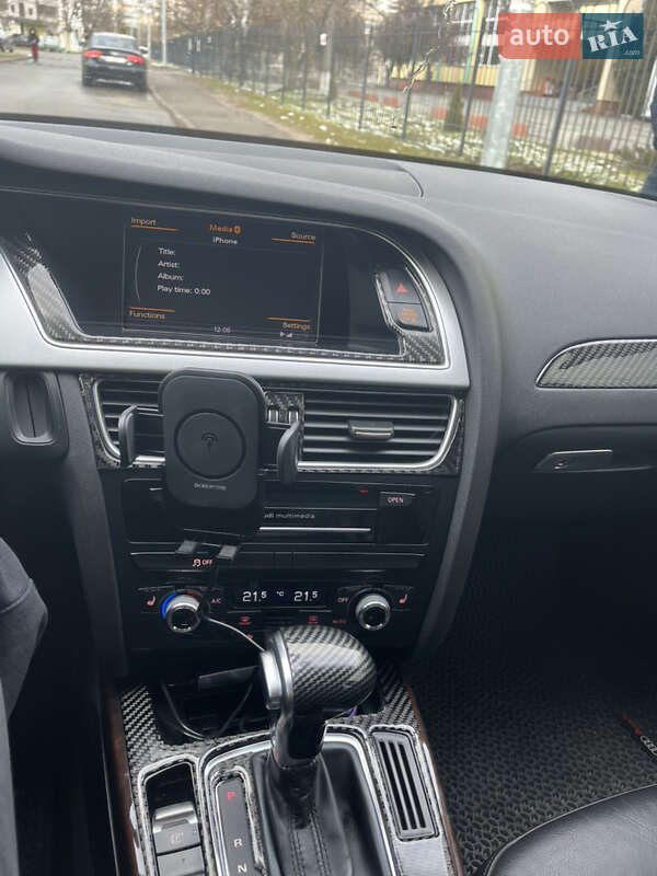 Седан Audi A4 2015 в Киеве