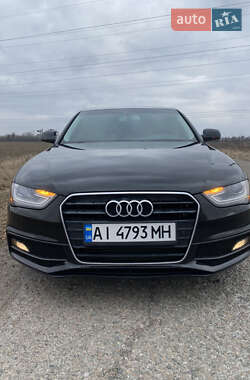 Седан Audi A4 2014 в Києві