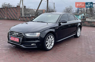 Седан Audi A4 2014 в Ровно