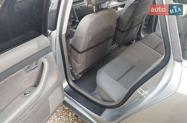 Седан Audi A4 2001 в 