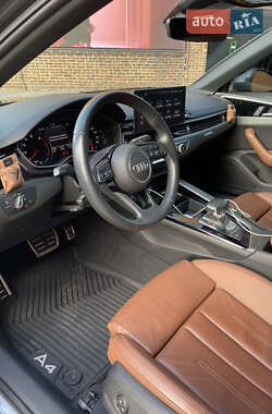 Седан Audi A4 2020 в 
