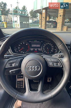 Седан Audi A4 2020 в 