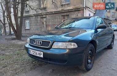 Седан Audi A4 1997 в Львові