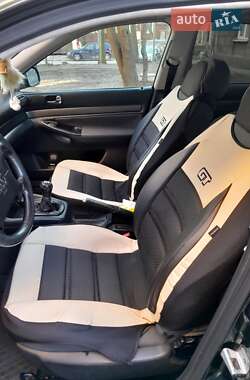 Седан Audi A4 1997 в 