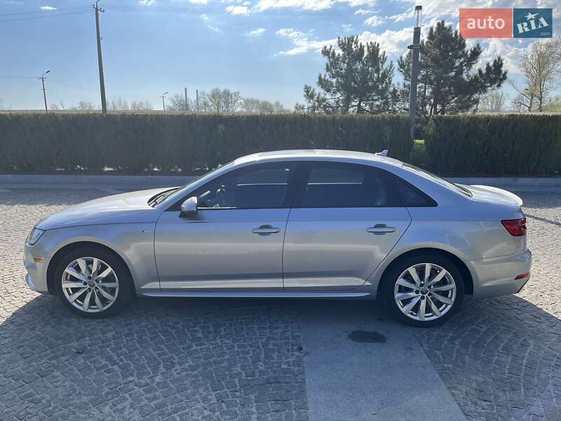 Седан Audi A4 2017 в Киеве