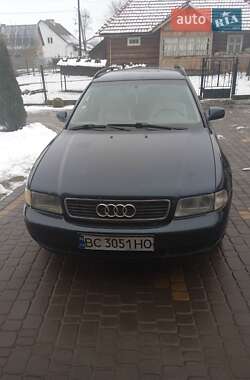 Універсал Audi A4 1996 в 
