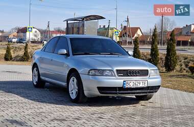 Седан Audi A4 1996 в Львове