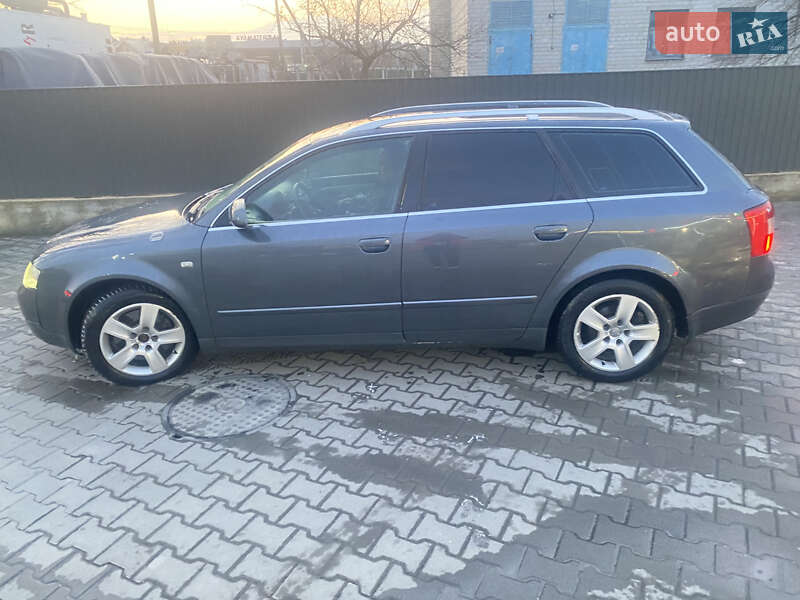 Универсал Audi A4 2002 в 