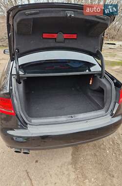 Седан Audi A4 2010 в Чернігові