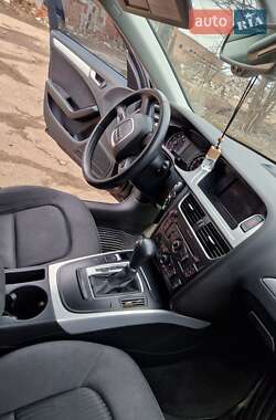 Седан Audi A4 2010 в 