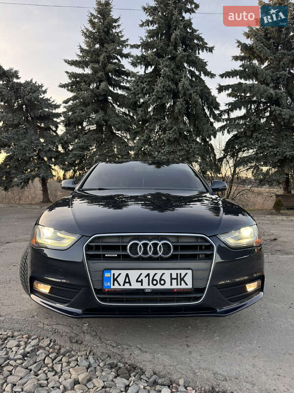 Седан Audi A4 2013 в Дрогобыче